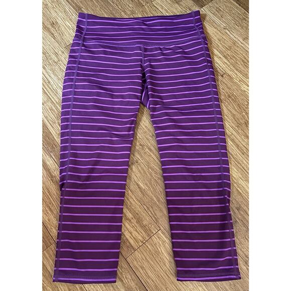Athleta Striped Chaturanga Capri Leggings Sz.Small Striped Purple Pink Yoga‎ Run - Picture 3 of 8